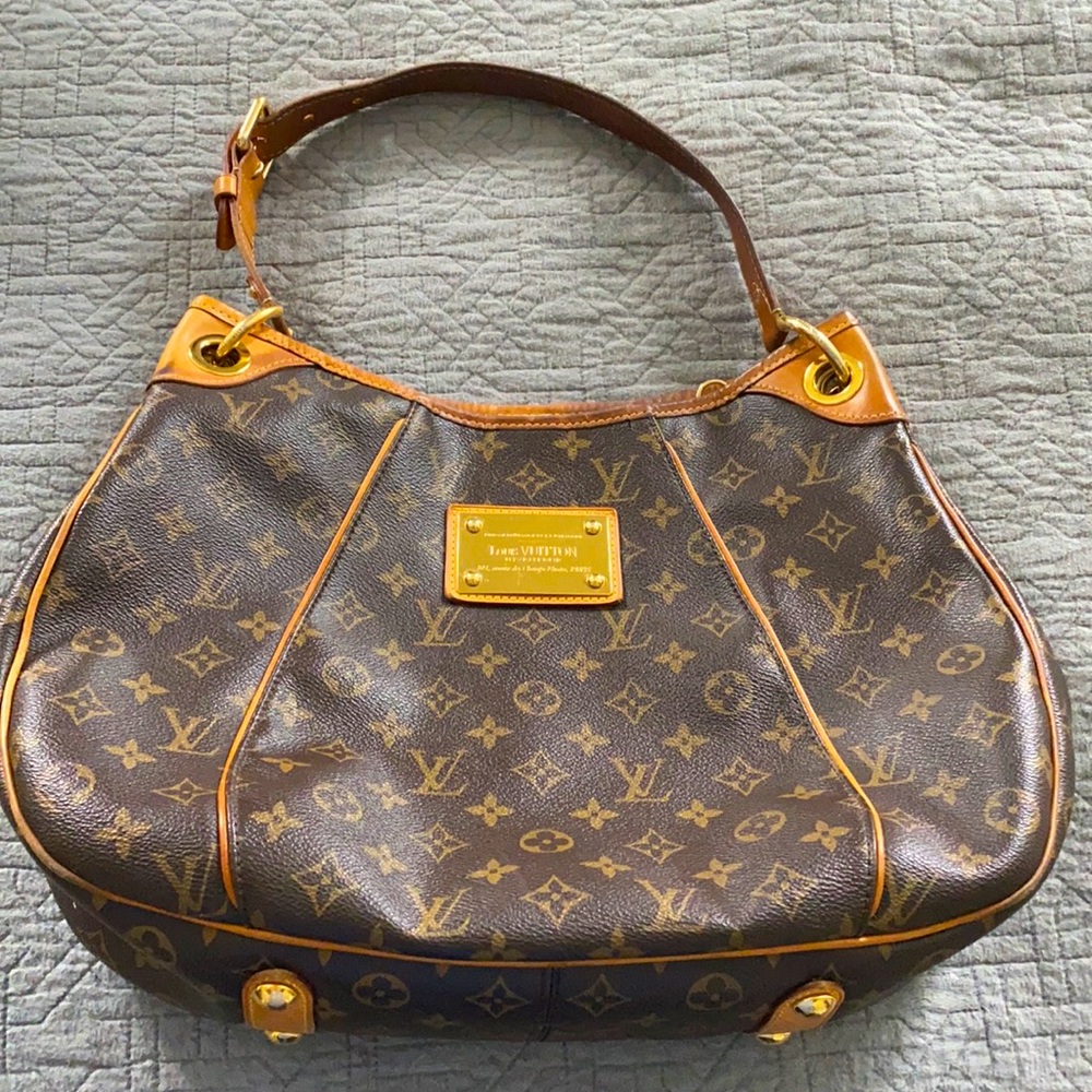 LV Galleira PM small ink mark inside suede